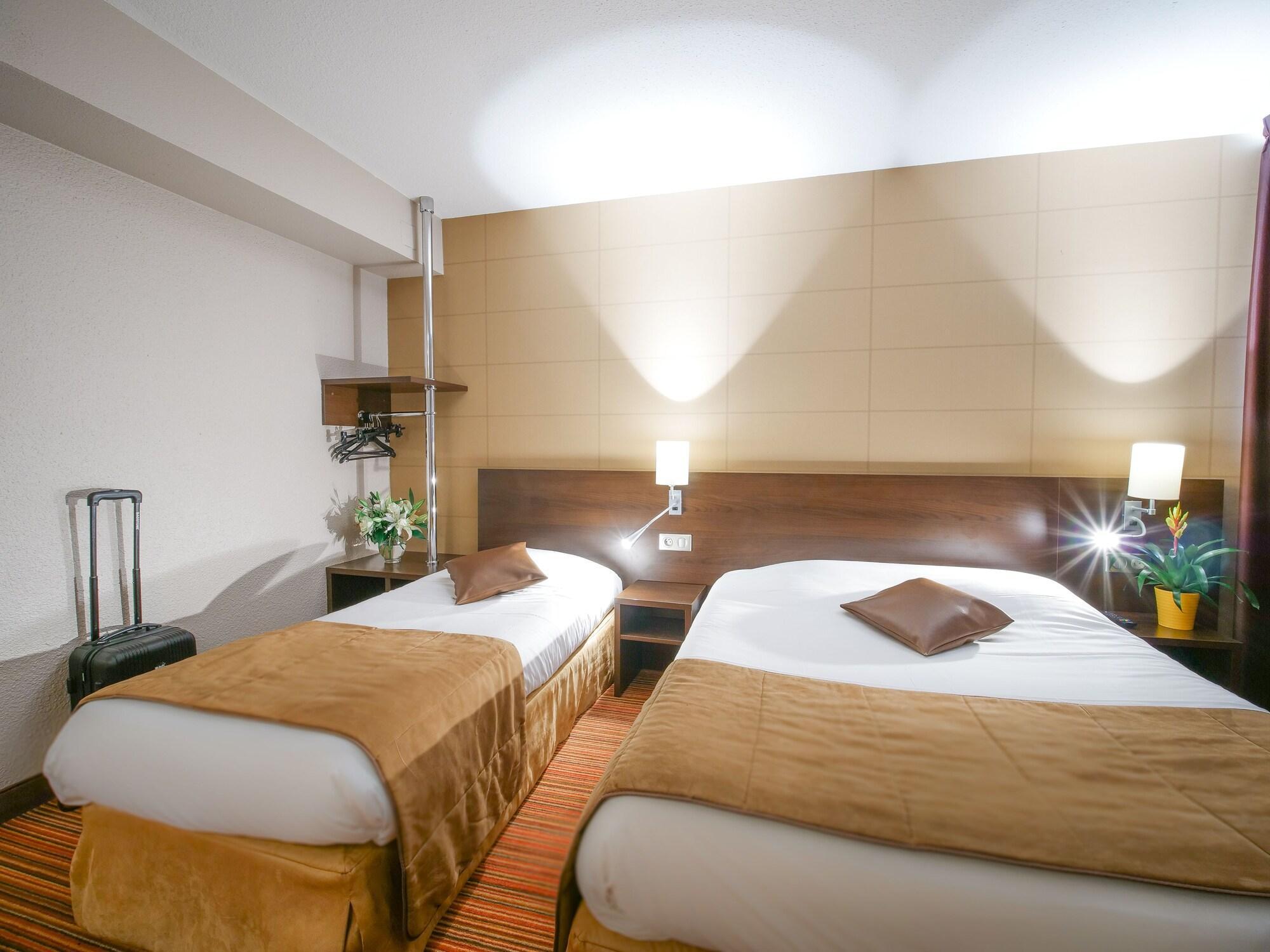 Hotel Inn Design Resto Novo Le Mans アルナージュ エクステリア 写真