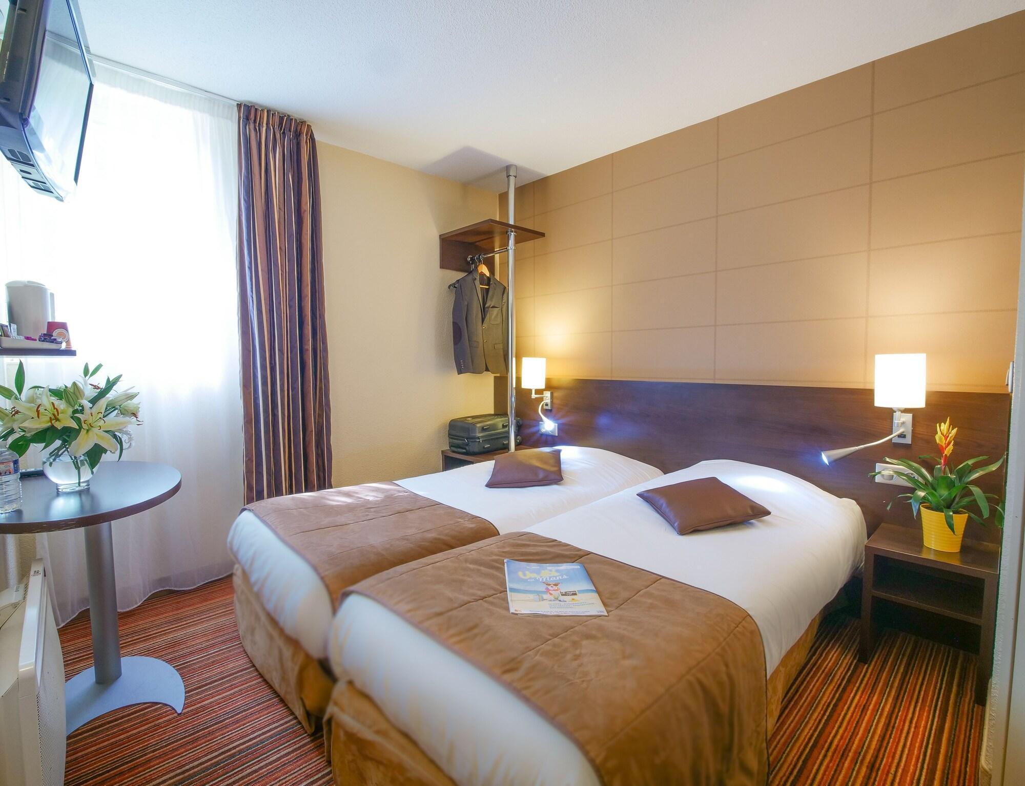 Hotel Inn Design Resto Novo Le Mans アルナージュ エクステリア 写真
